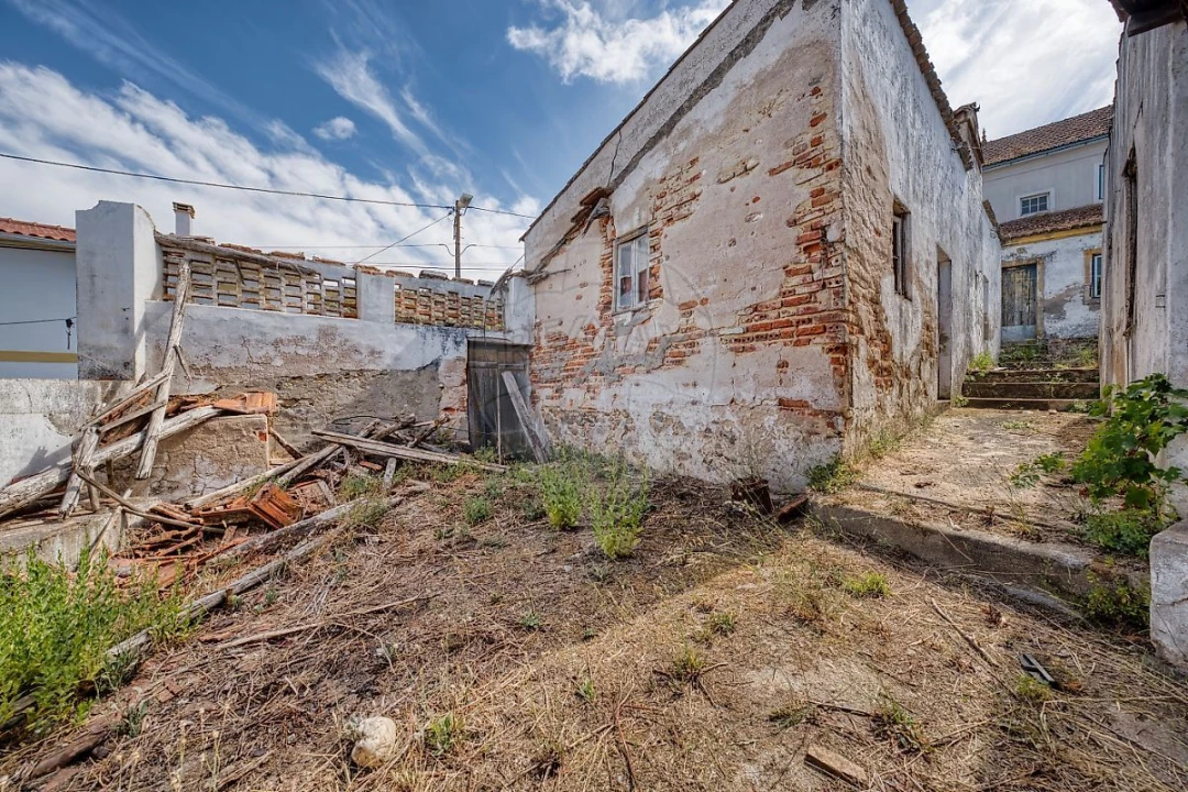 Armazém para Venda em Abrantes (São Vicente e São João) e Alferrarede Foto 9