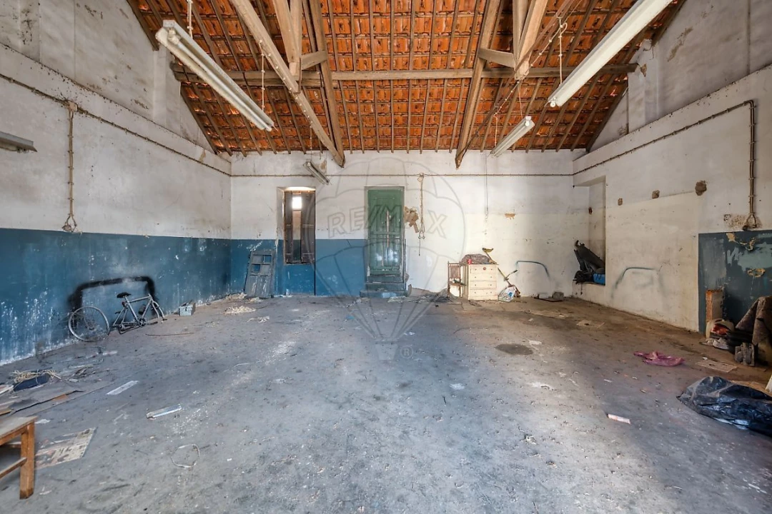 Armazém para Venda em Abrantes (São Vicente e São João) e Alferrarede Foto 2