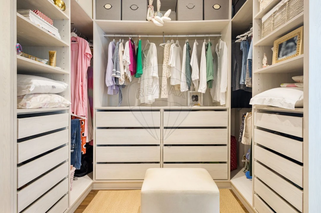 Moradia T4 para Venda em Charneca de Caparica e Sobreda Foto 11