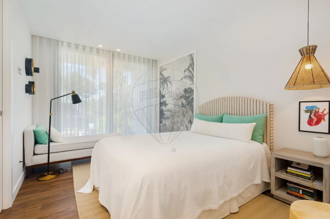 Moradia T4 para Venda em Charneca de Caparica e Sobreda Foto 14