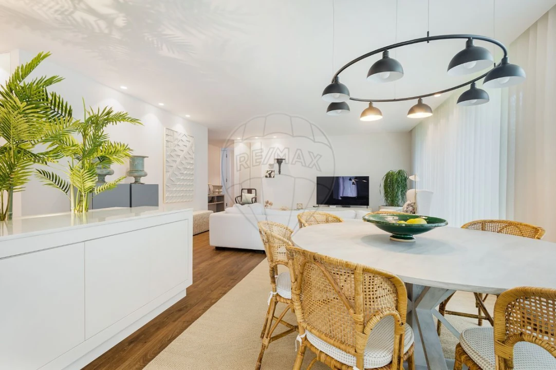 Moradia T4 para Venda em Charneca de Caparica e Sobreda Foto 3