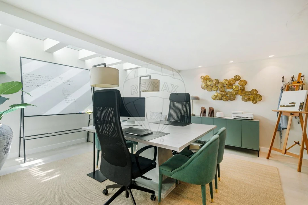 Moradia T4 para Venda em Charneca de Caparica e Sobreda Foto 17