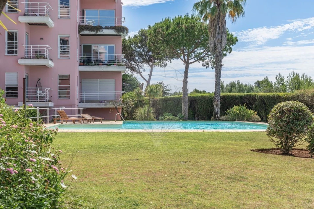 Apartamento T5 para Venda em Carcavelos e Parede Foto 30