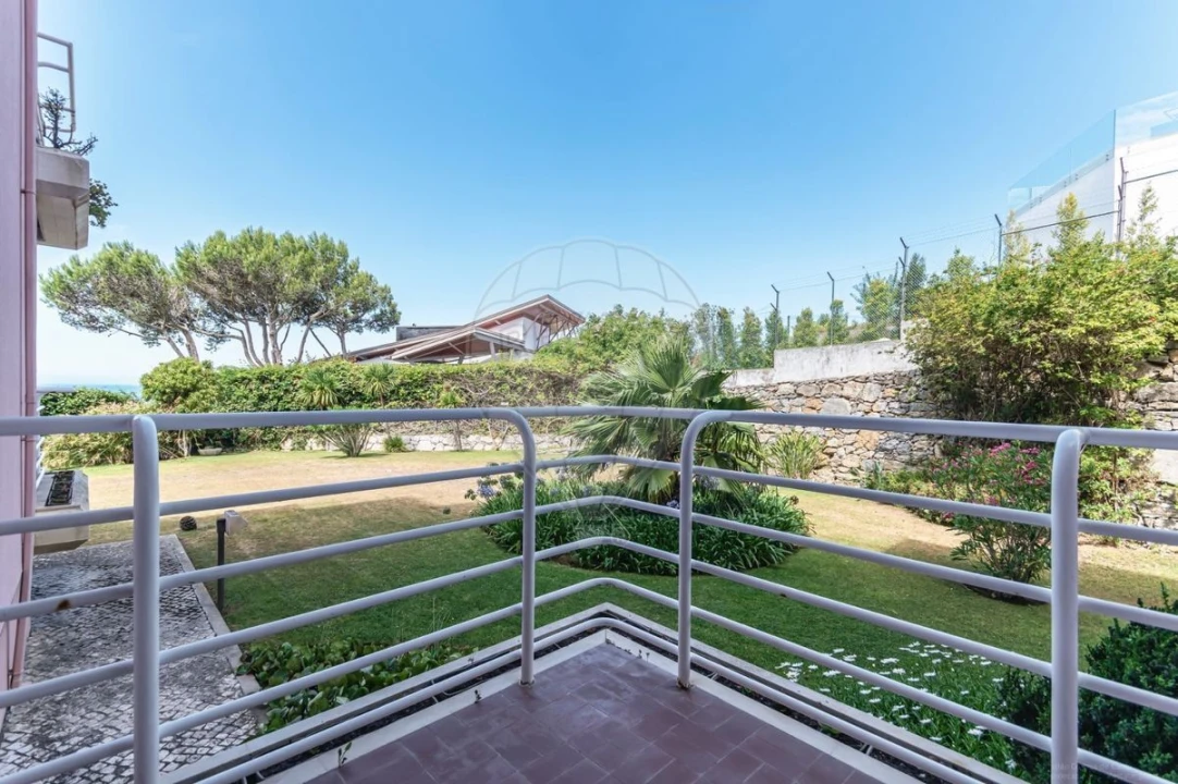 Apartamento T5 para Venda em Carcavelos e Parede Foto 15