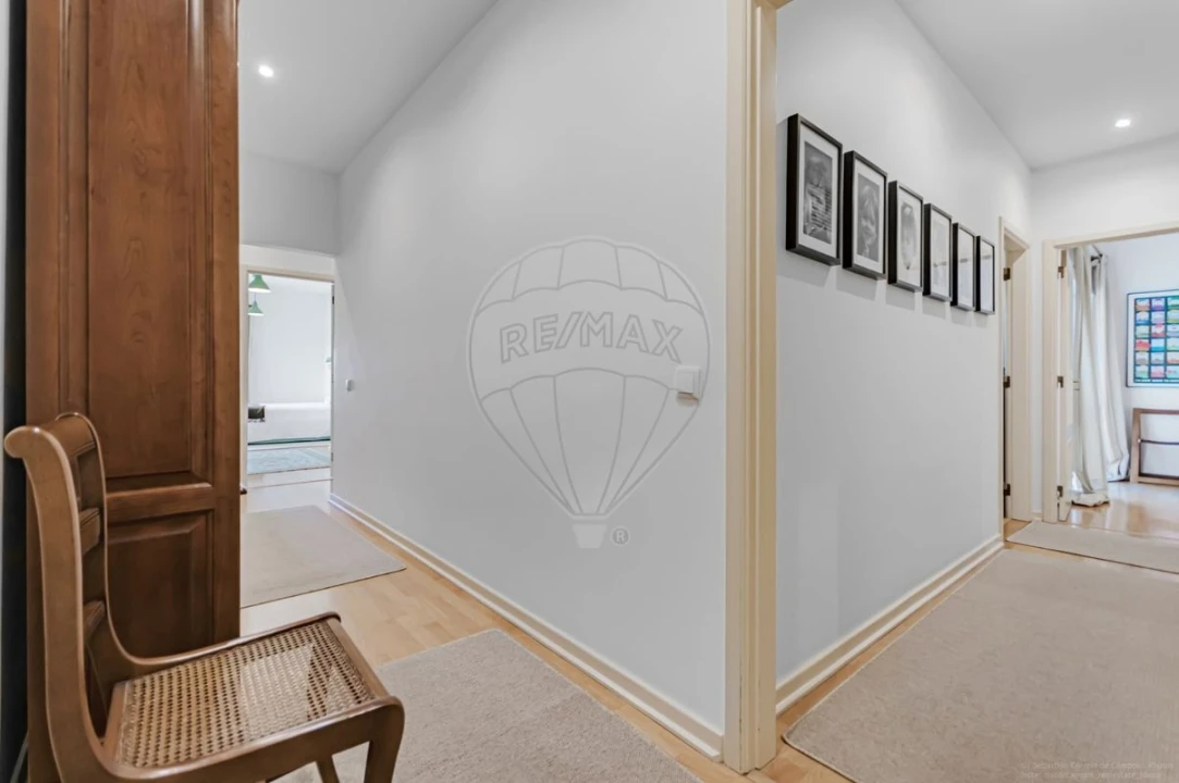 Apartamento T5 para Venda em Carcavelos e Parede Foto 19
