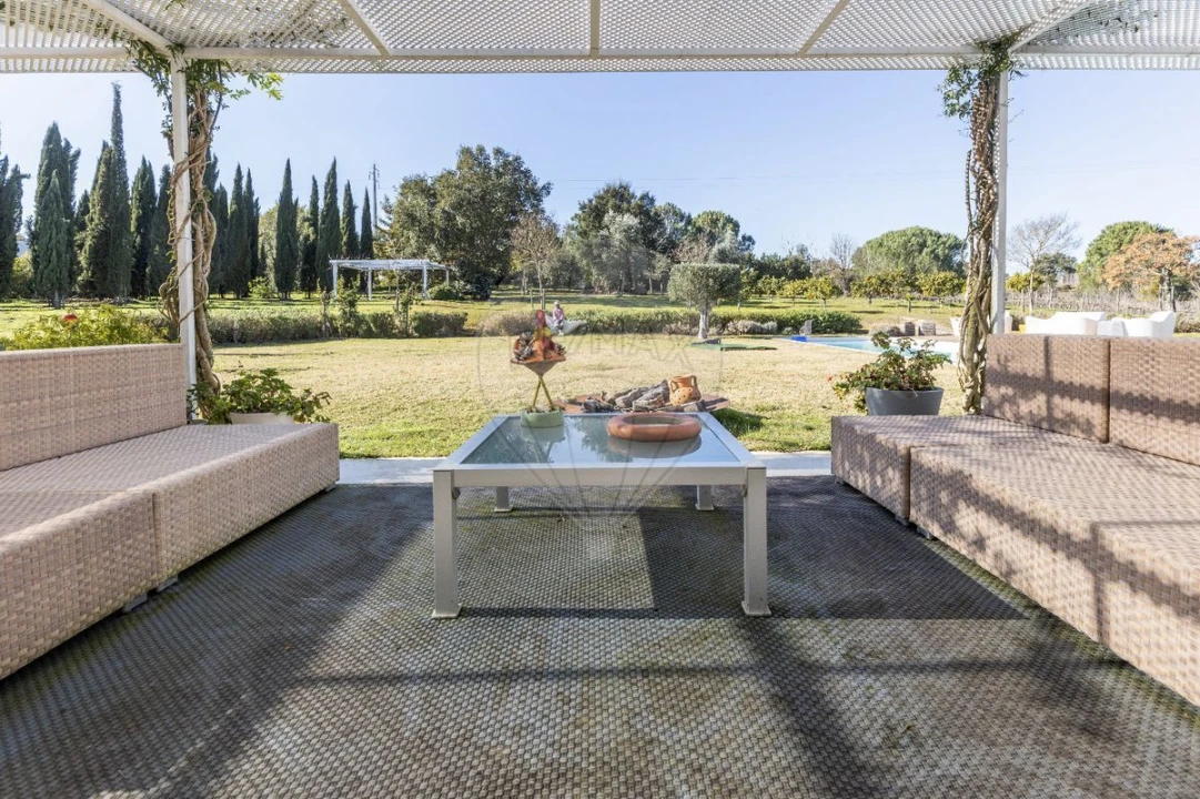 Moradia T4 para Venda em Nossa Senhora da Vila, Nossa Senhora do Bispo e Silveiras Foto 3