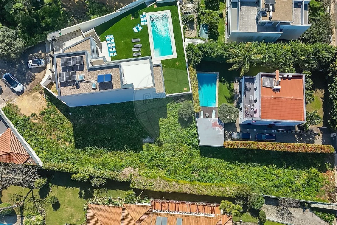 Terreno para Venda em Cascais e Estoril Foto 1