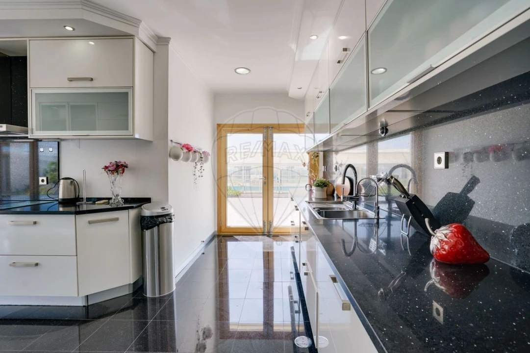 Moradia T7 para Venda em Alhandra, São João dos Montes e Calhandriz Foto 17