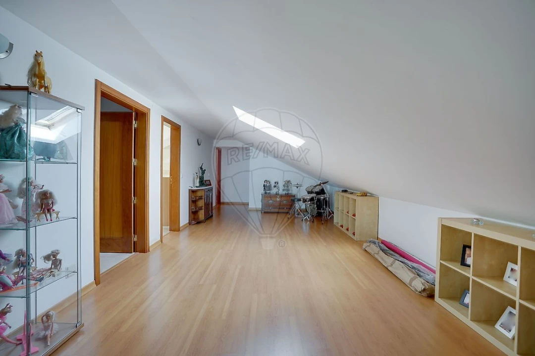 Moradia T7 para Venda em Alhandra, São João dos Montes e Calhandriz Foto 26