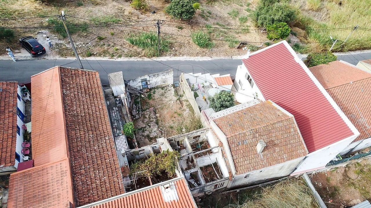 Moradia T2 para Venda em Pontinha e Famões Foto 8