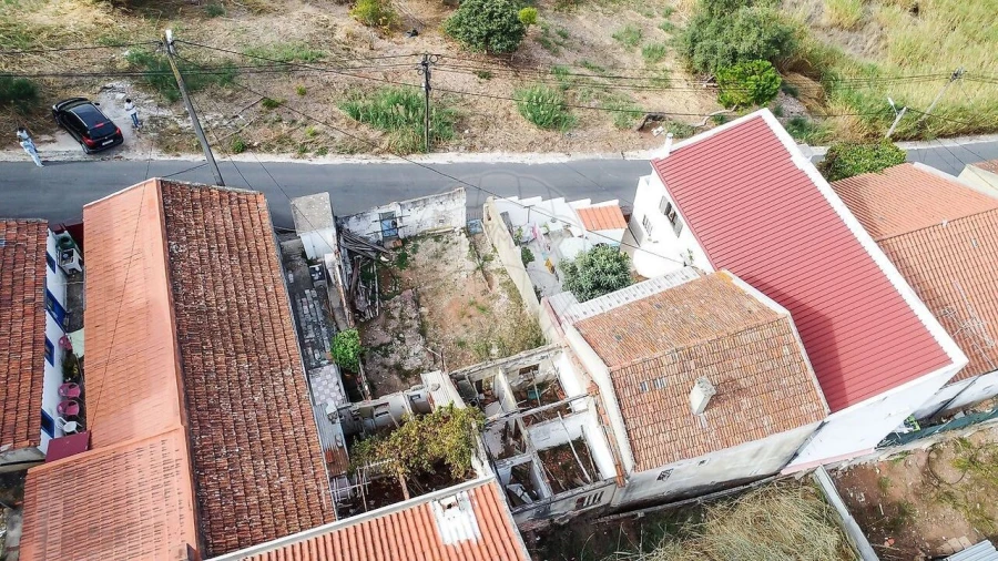 Moradia T2 para Venda em Pontinha e Famões Foto 8