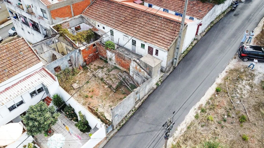 Moradia T2 para Venda em Pontinha e Famões Foto 5