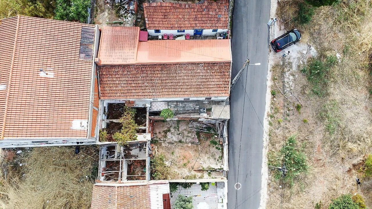 Moradia T2 para Venda em Pontinha e Famões Foto 1