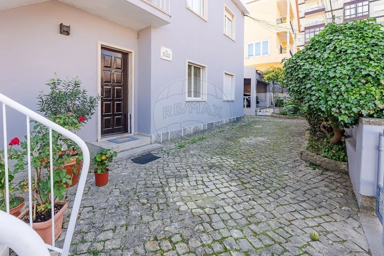 Moradia T4 para Venda em Alhandra, São João dos Montes e Calhandriz Foto 2