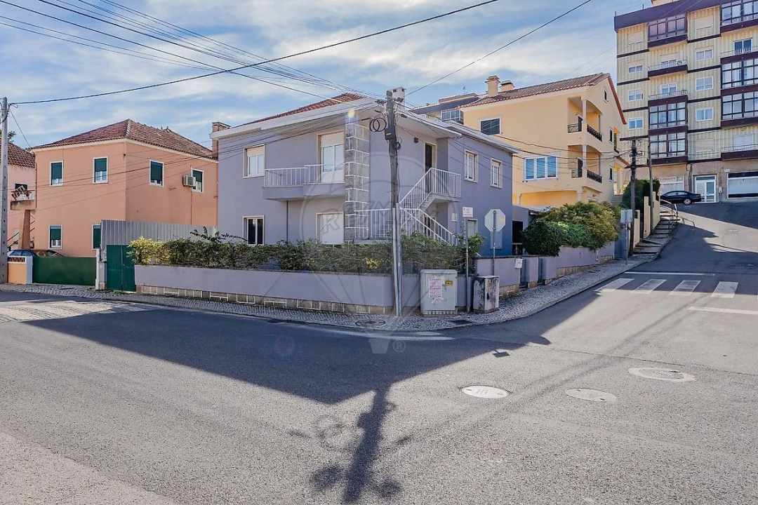 Moradia T4 para Venda em Alhandra, São João dos Montes e Calhandriz Foto 1