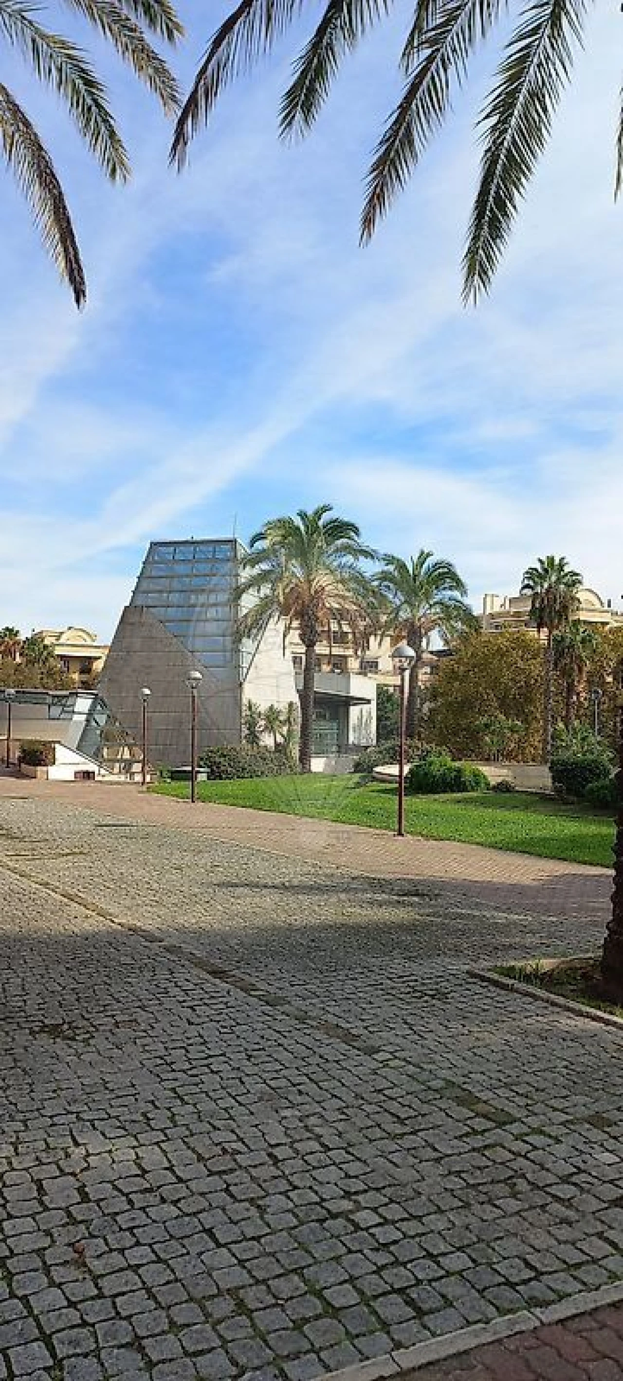 Garagem para Venda em Sacavém e Prior Velho Foto 10