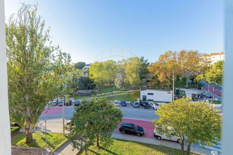 Apartamento T3 para Venda em Póvoa de Santa Iria e Forte da Casa Foto 23