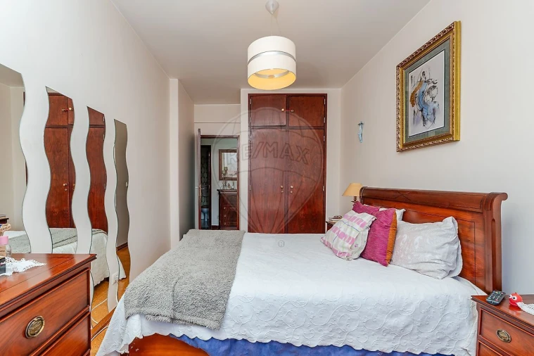 Apartamento T3 para Venda em Póvoa de Santa Iria e Forte da Casa Foto 13