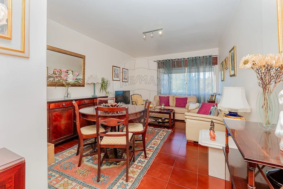 Apartamento T3 para Venda em Póvoa de Santa Iria e Forte da Casa Foto 5