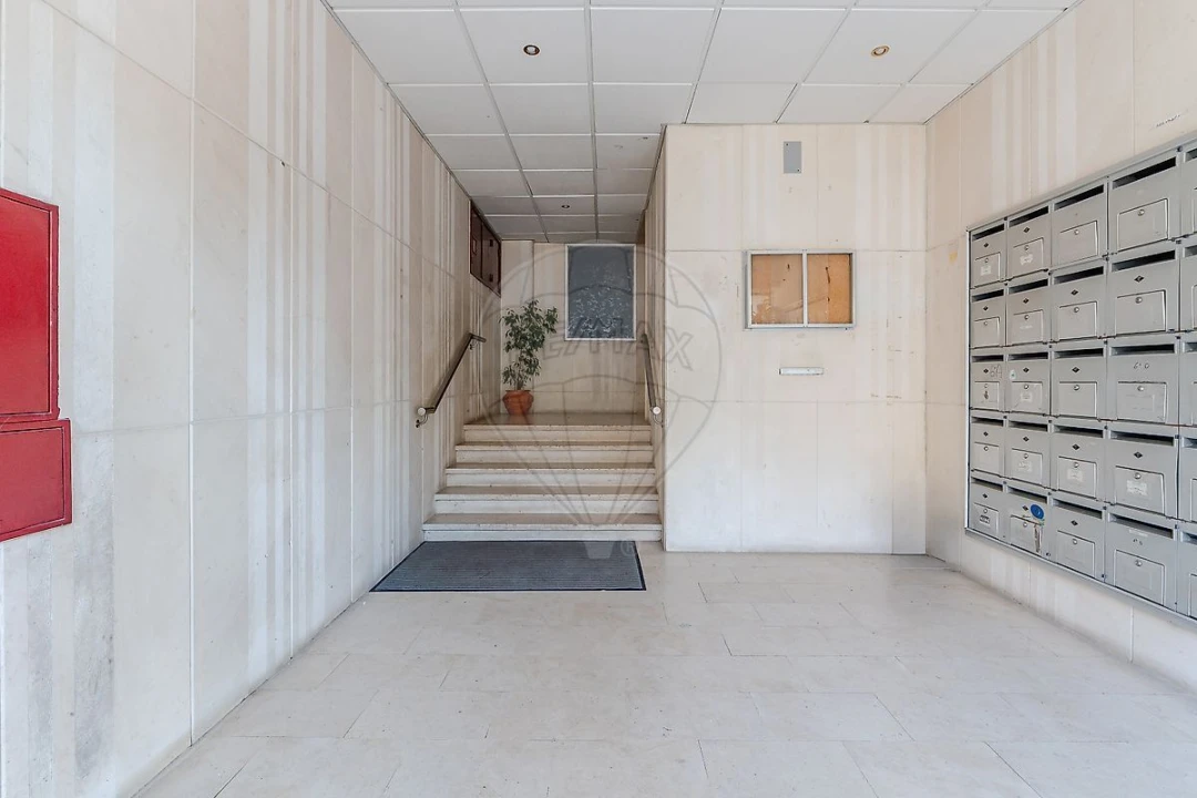 Apartamento T3 para Venda em Póvoa de Santa Iria e Forte da Casa Foto 25