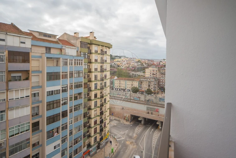 Apartamento T2 para Venda em Agualva e Mira-Sintra Foto 17