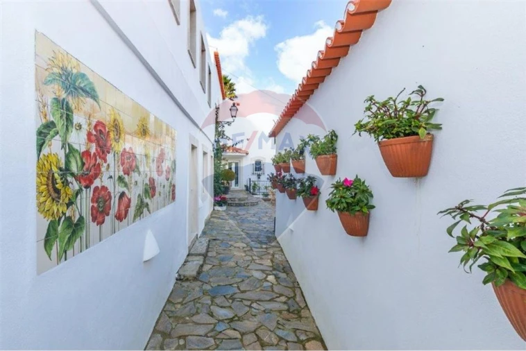 Moradia T11 para Venda em Santa Maria e São Miguel, São Martinho, São Pedro Penaferrim Foto 6