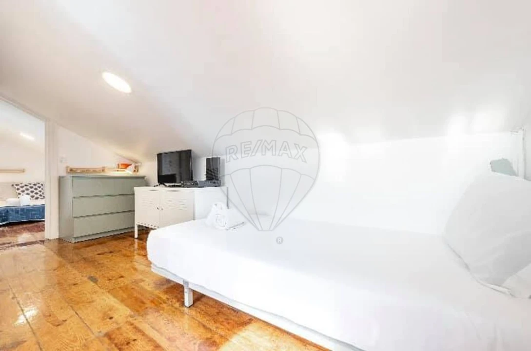 Apartamento T2 para Venda em Santo António Foto 7