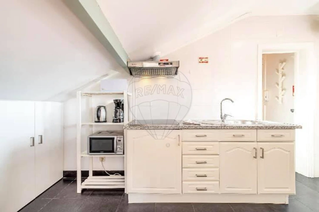 Apartamento T2 para Venda em Santo António Foto 8