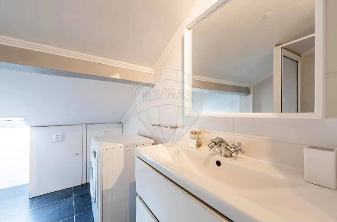 Apartamento T2 para Venda em Santo António Foto 6