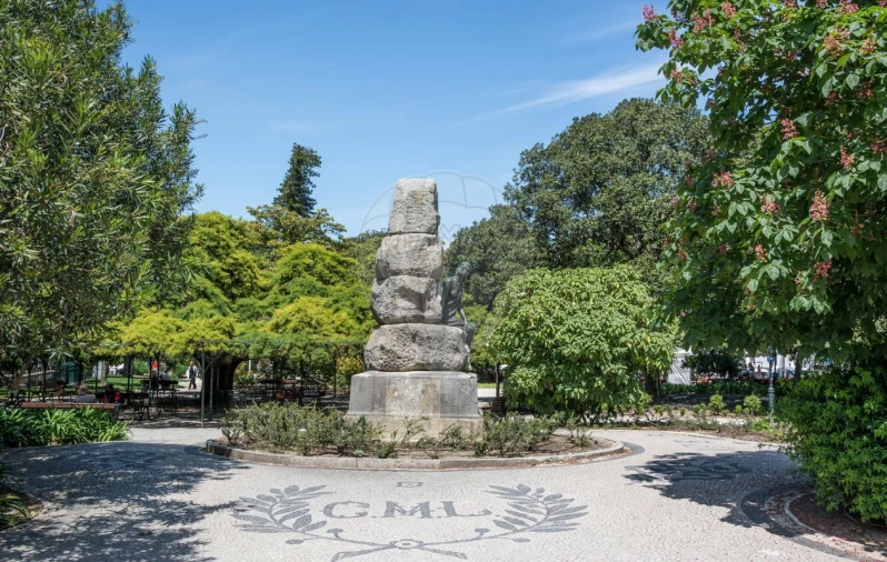 Apartamento T2 para Venda em Santo António Foto 13