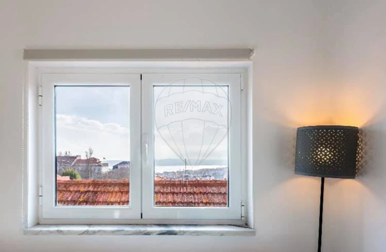 Apartamento T2 para Venda em Santo António Foto 1