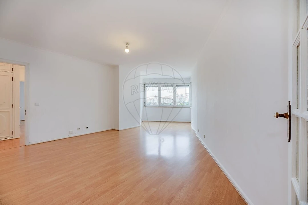 Apartamento T3 para Venda em Penha de França Foto 6