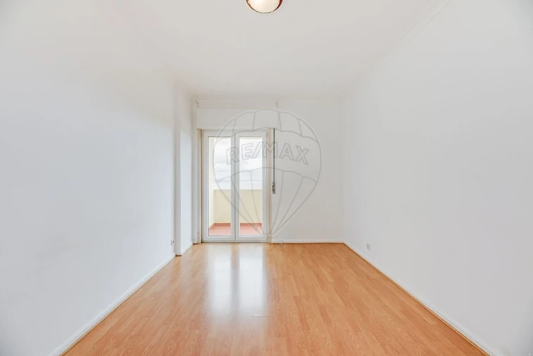 Apartamento T3 para Venda em Penha de França Foto 18