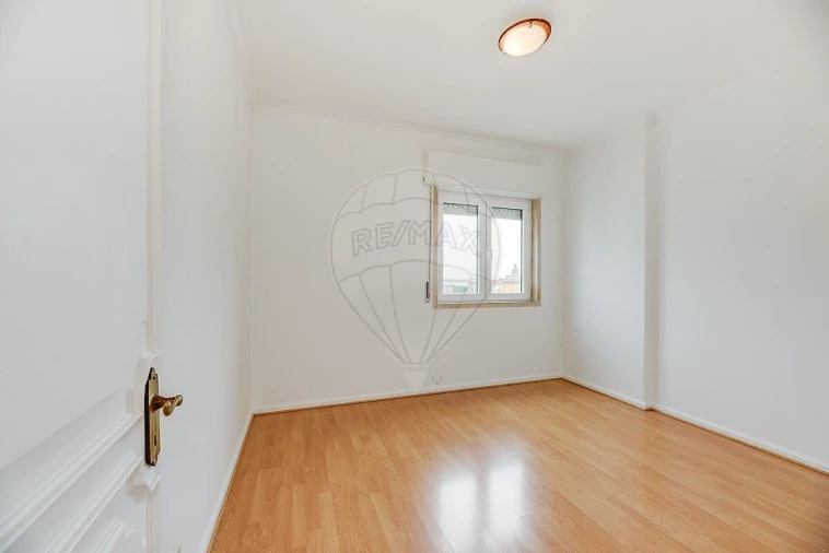 Apartamento T3 para Venda em Penha de França Foto 22