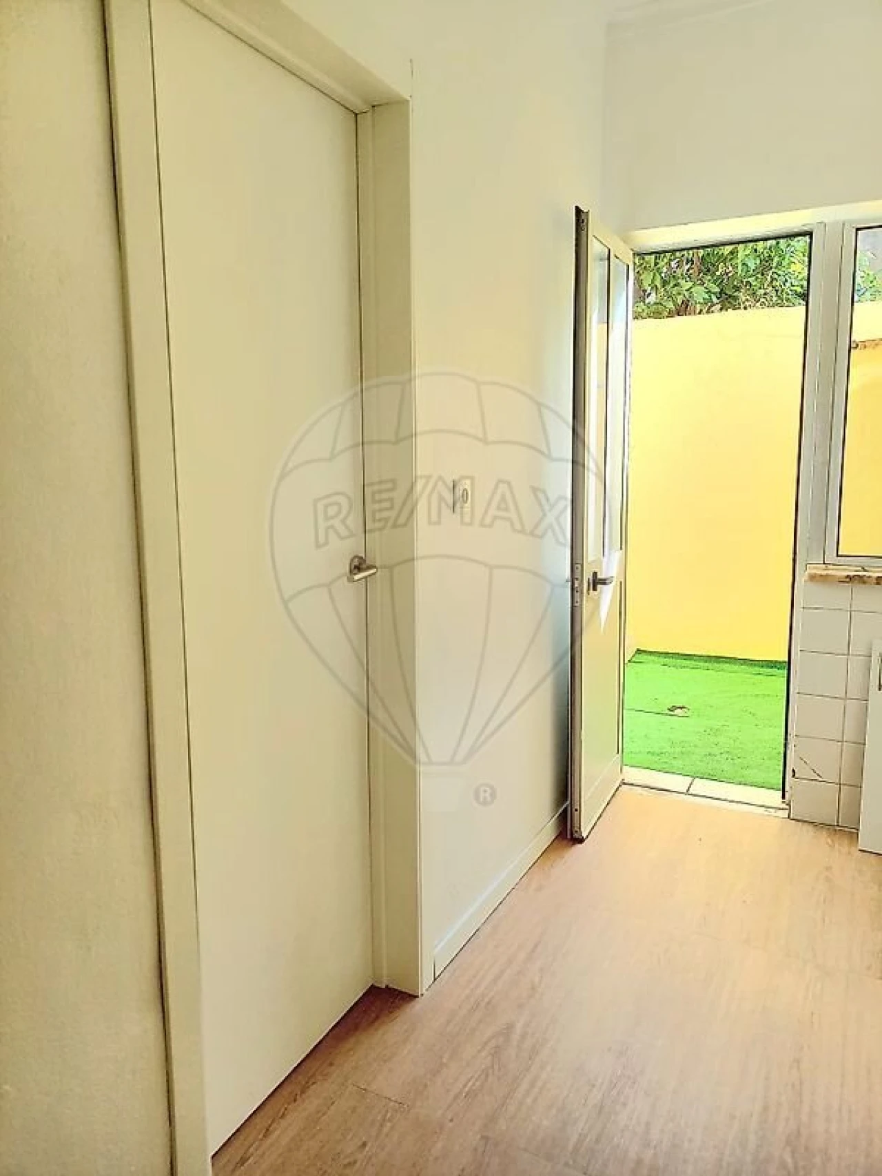 Prédio para Venda em Camarate, Unhos e Apelação Foto 5