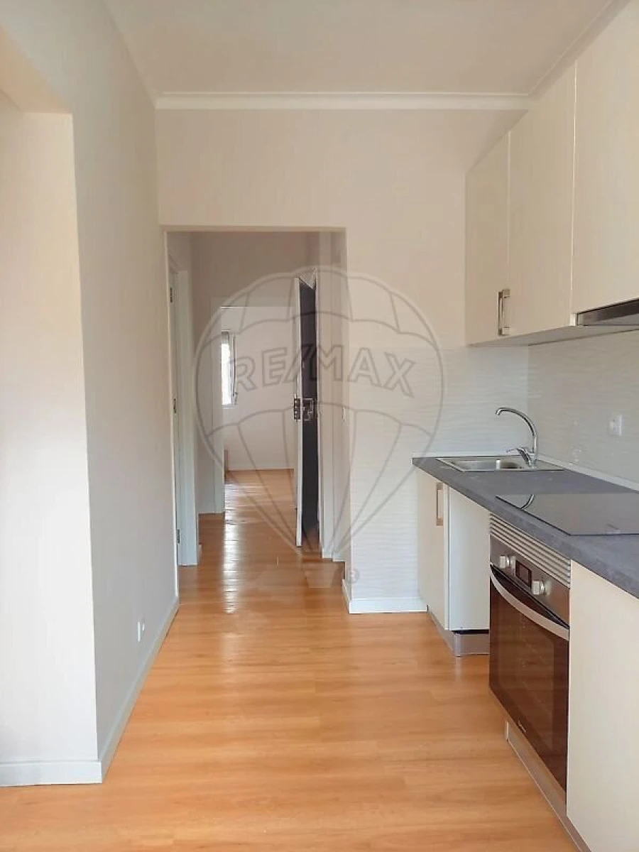 Prédio para Venda em Camarate, Unhos e Apelação Foto 2