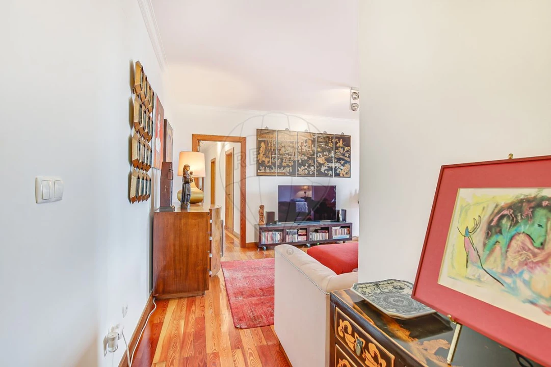 Apartamento T2 para Venda em Avenidas Novas Foto 3