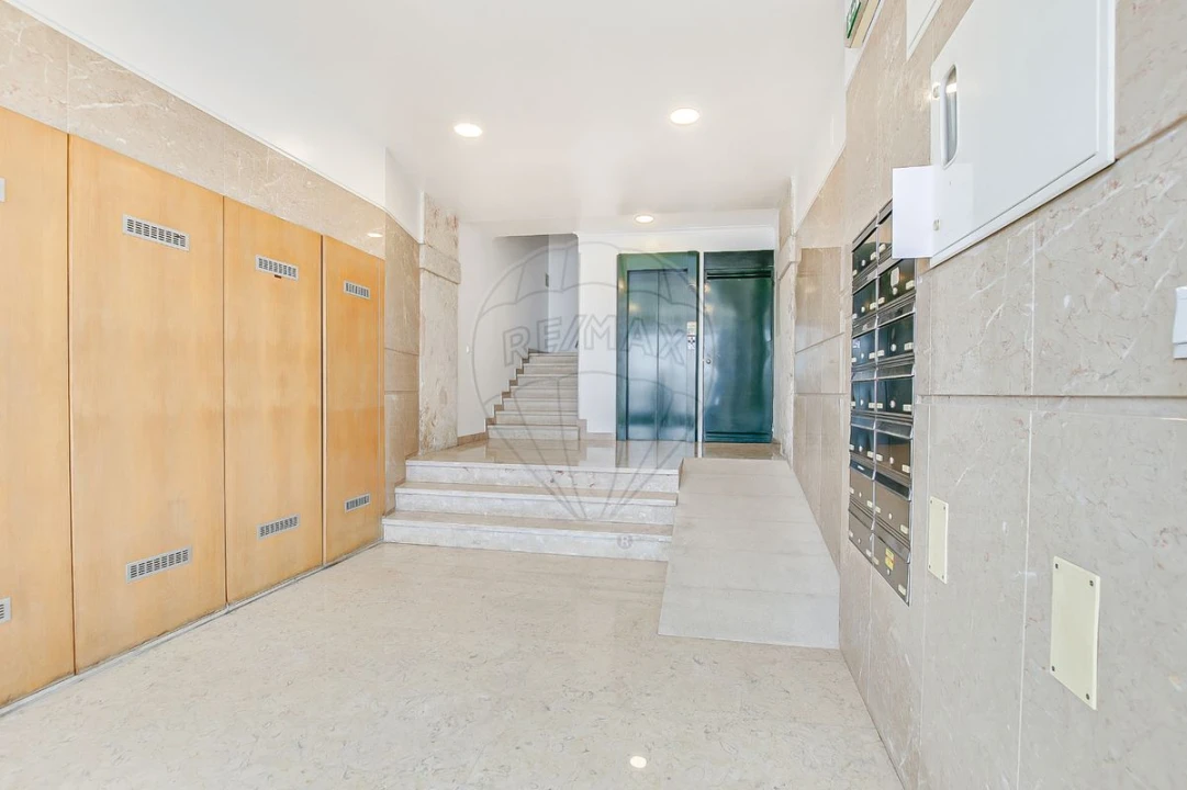 Apartamento T2 para Venda em Avenidas Novas Foto 21