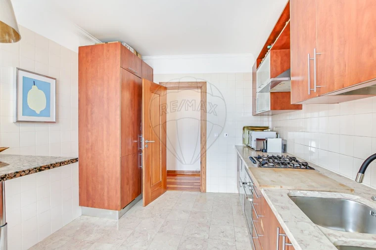 Apartamento T2 para Venda em Avenidas Novas Foto 11