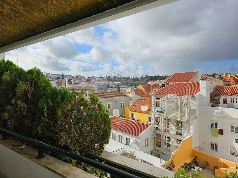 Apartamento T2 para Venda em Santo António Foto 4