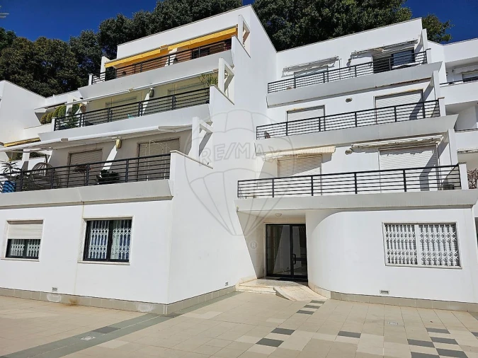 Apartamento T2 para Venda em Santo António Foto 18