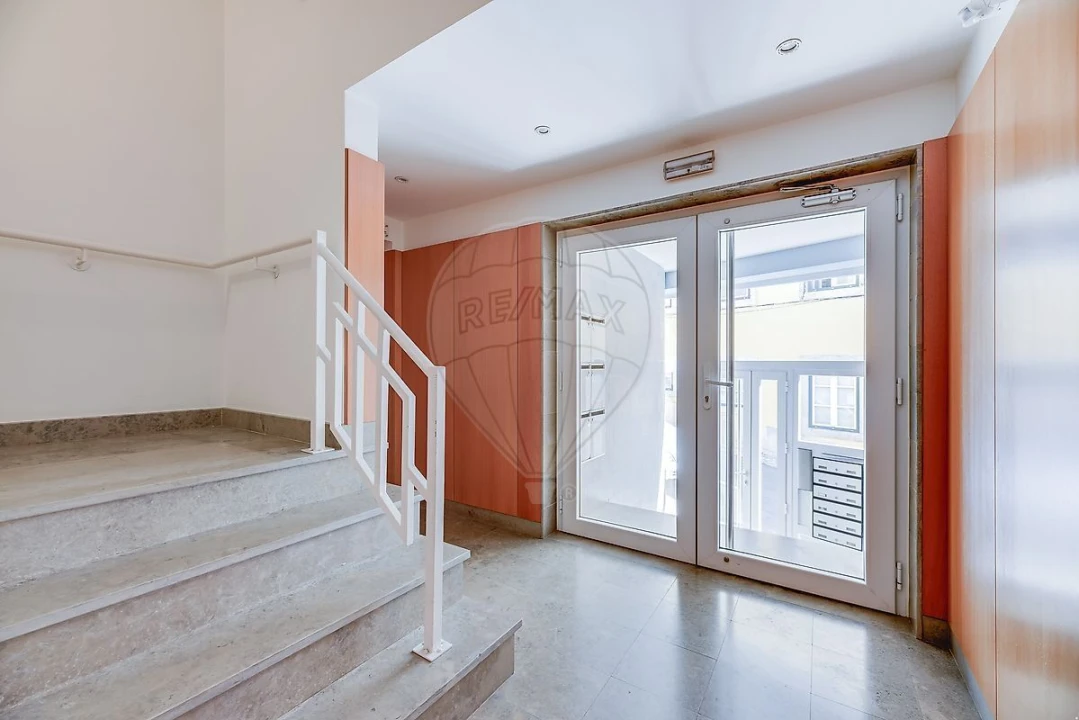 Apartamento T2 para Venda em Misericórdia Foto 30