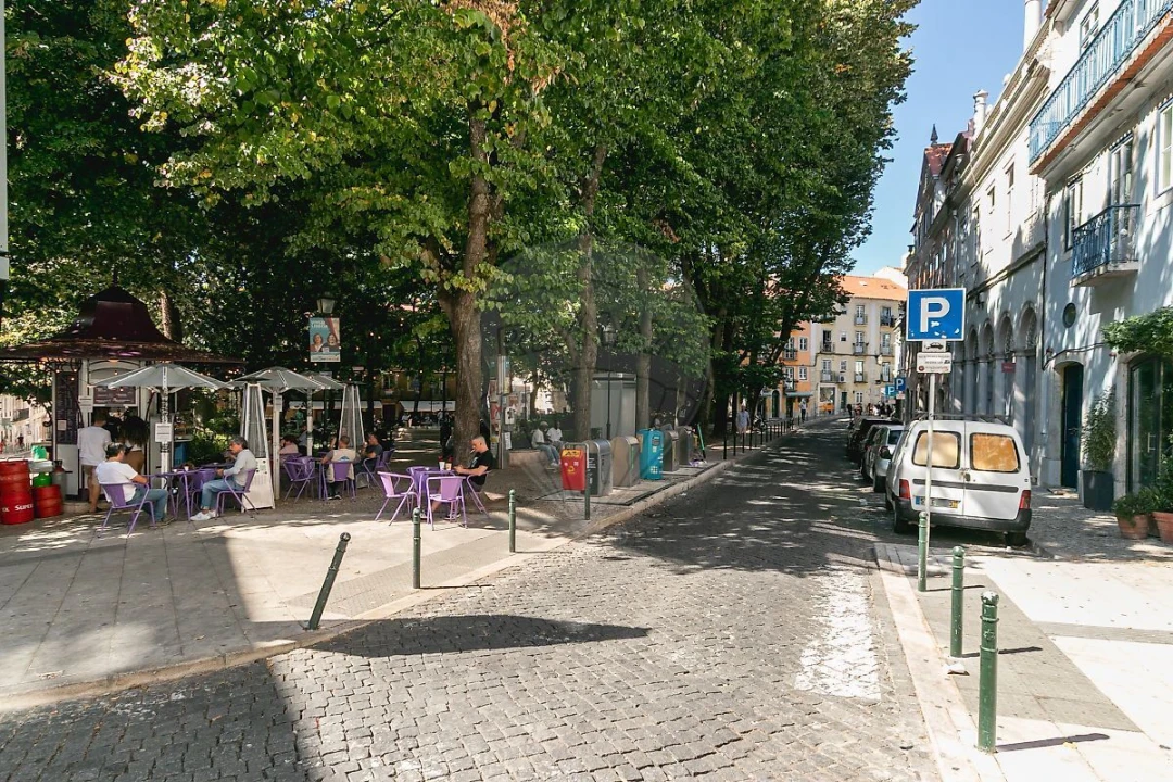 Apartamento T2 para Venda em Misericórdia Foto 2