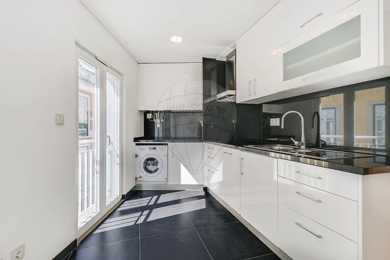 Apartamento T2 para Venda em Misericórdia Foto 12