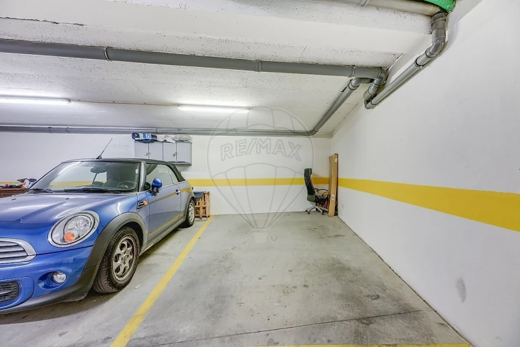 Apartamento T2 para Venda em Misericórdia Foto 35