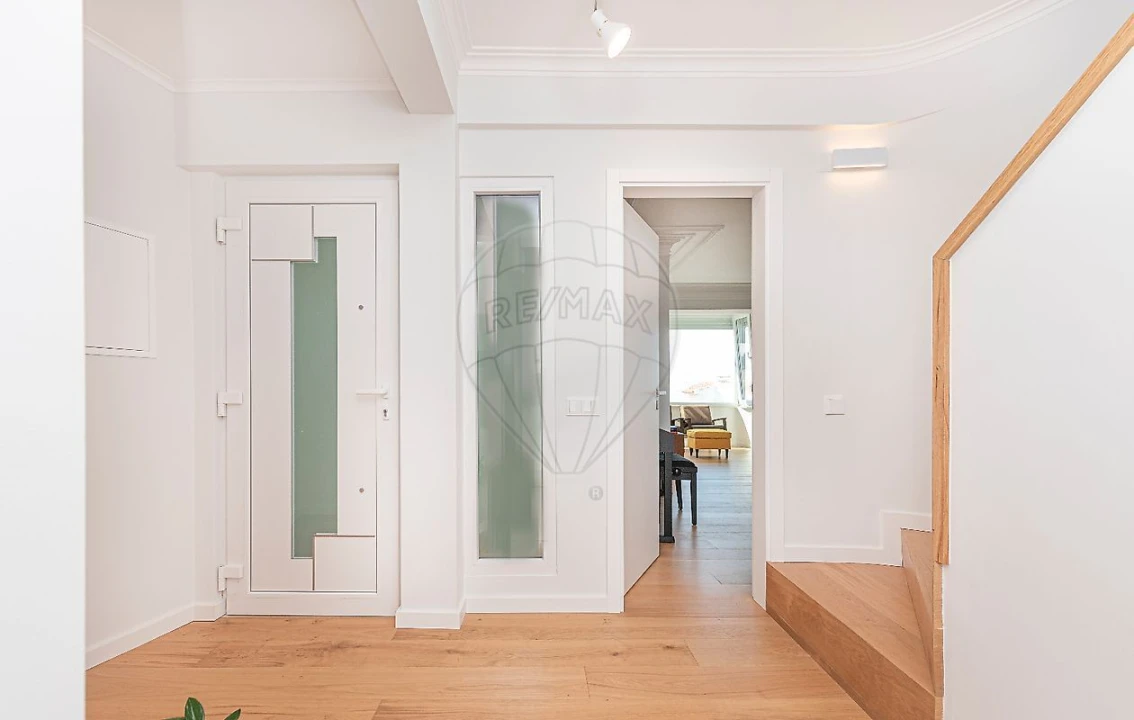 Moradia T5 para Venda em Carcavelos e Parede Foto 14