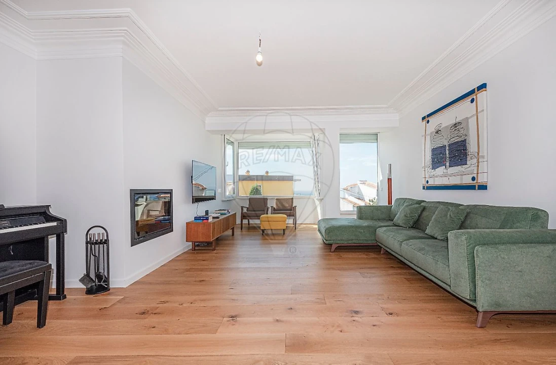 Moradia T5 para Venda em Carcavelos e Parede Foto 4