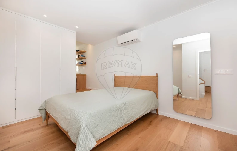 Moradia T5 para Venda em Carcavelos e Parede Foto 24