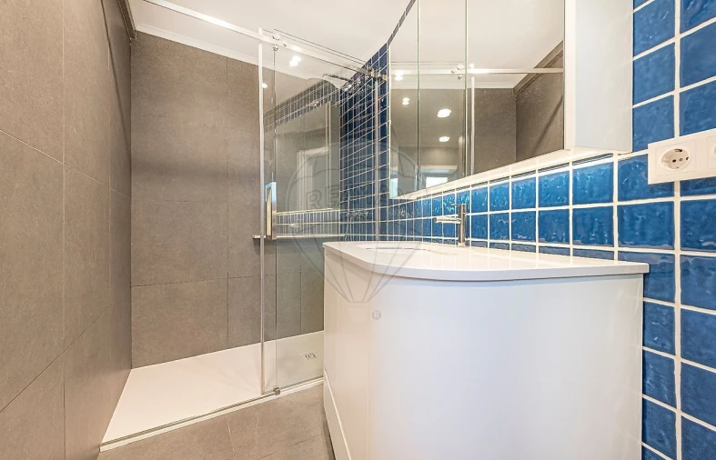 Moradia T5 para Venda em Carcavelos e Parede Foto 20