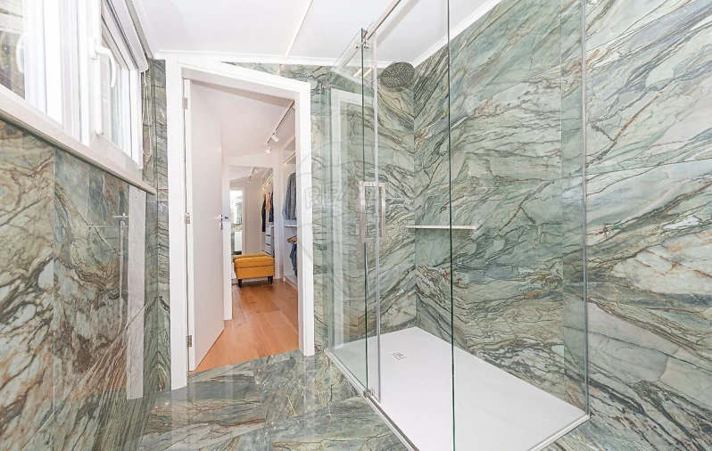 Moradia T5 para Venda em Carcavelos e Parede Foto 34